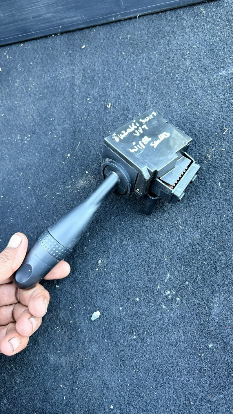 Suzuki ESwift VVT 2000-2010 Wiper Switch Stalk