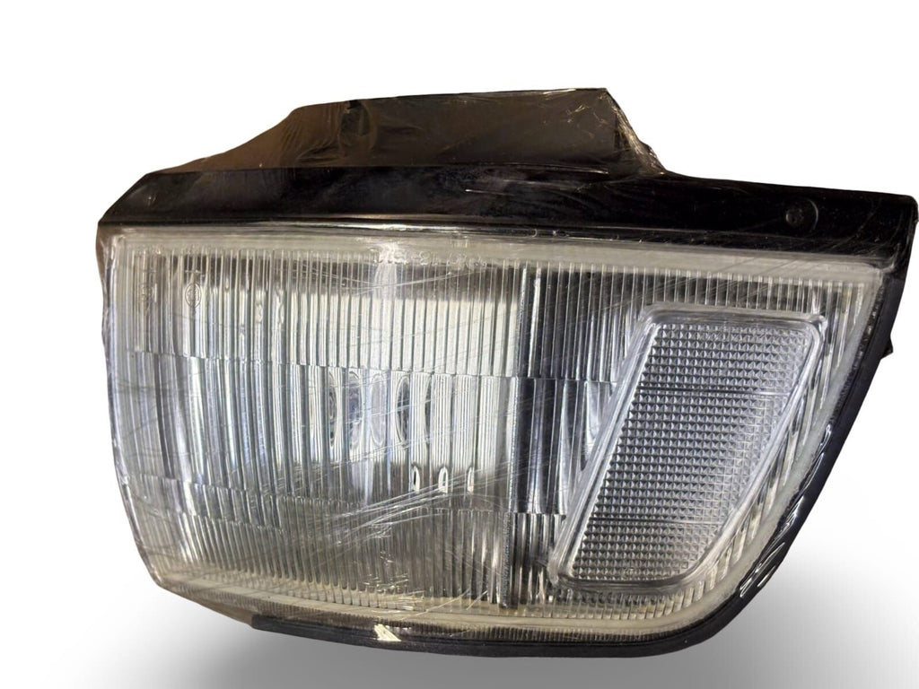 TOYOTA CAMRY Estate V2 Front Right Fog Light 181514B 3.0 Petrol 140kw