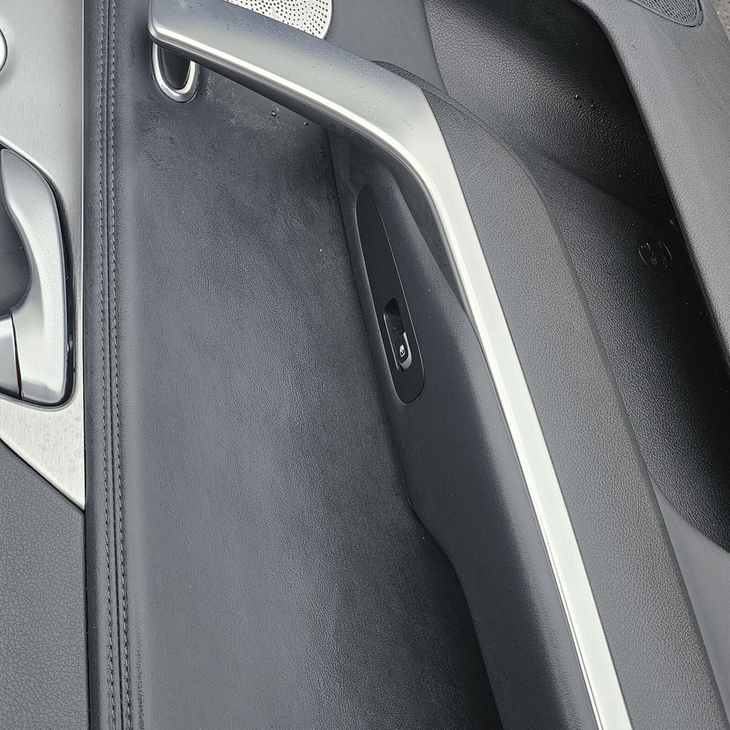 KIA STINGER Mk1 (CK) DOOR CARD 82305J5440CCS KIA 17-23 PASSENGER FRONT LEFT