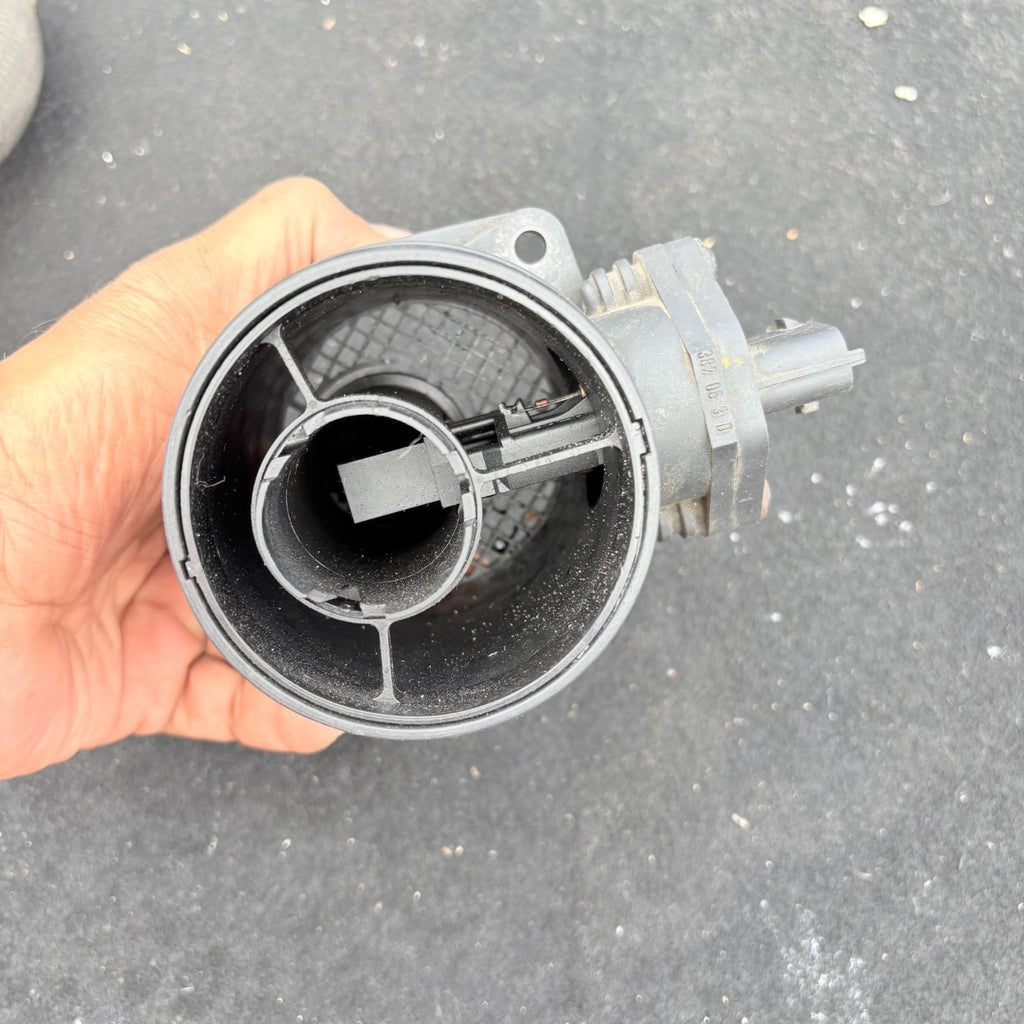 Kia Sorento Air flow mass meter 0 281 002 554