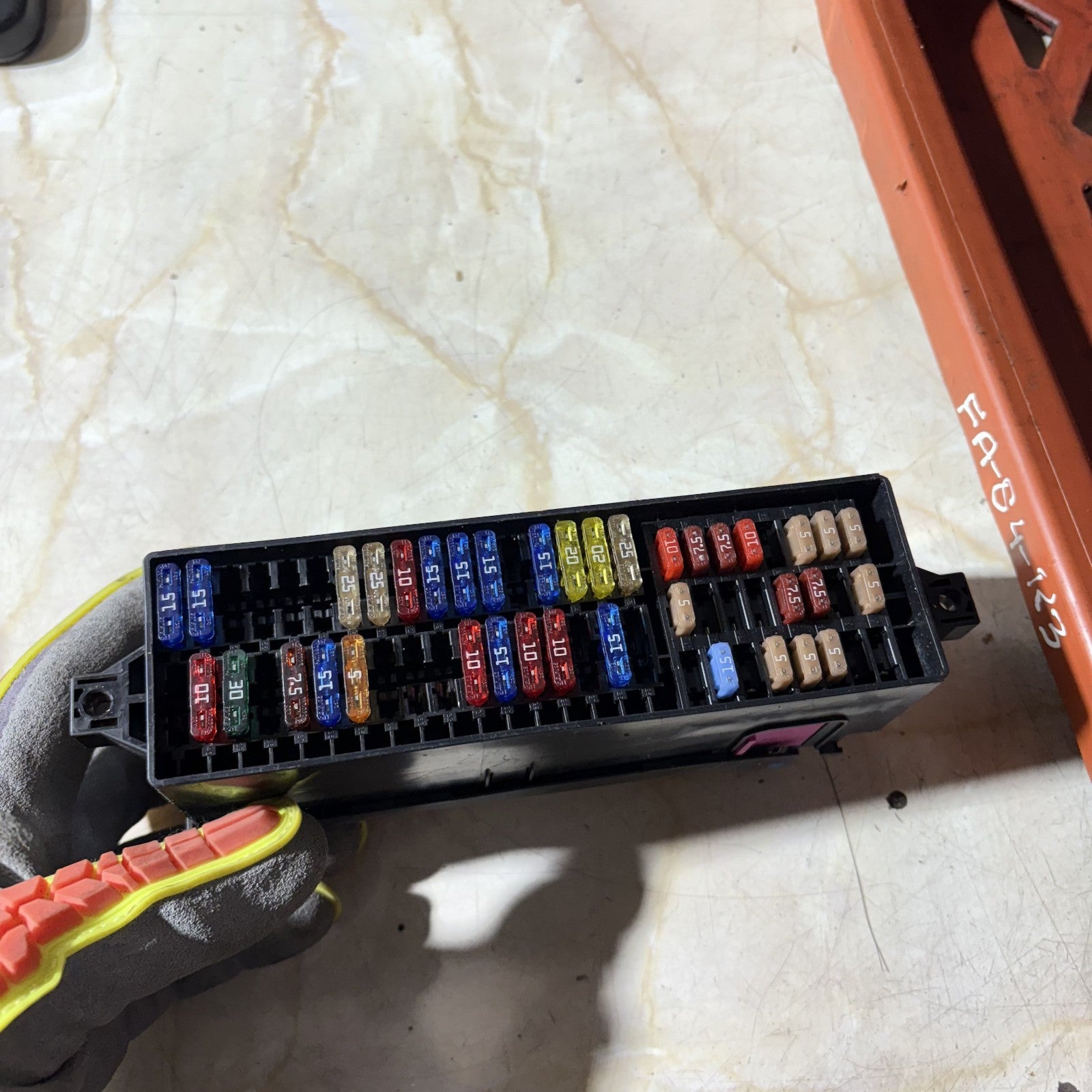 2010 SKODA FABIA Fuse Box