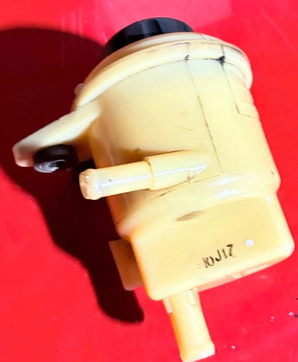 Chevrolet Captiva 2006-2015 Power Steering Fluid Reservoir Tank