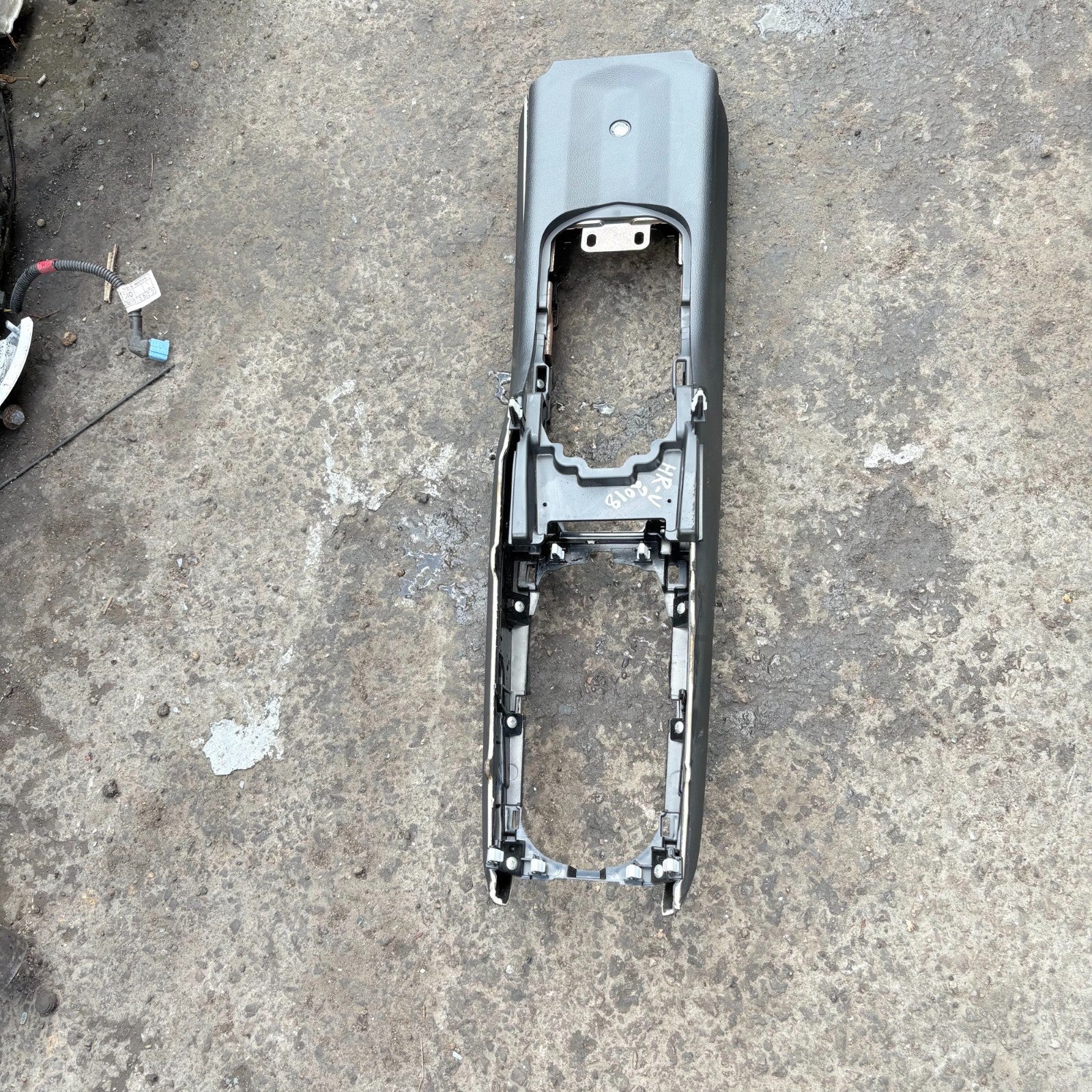 2018 HONDA HR-V FRONT CENTRE CONSOLE TRIM