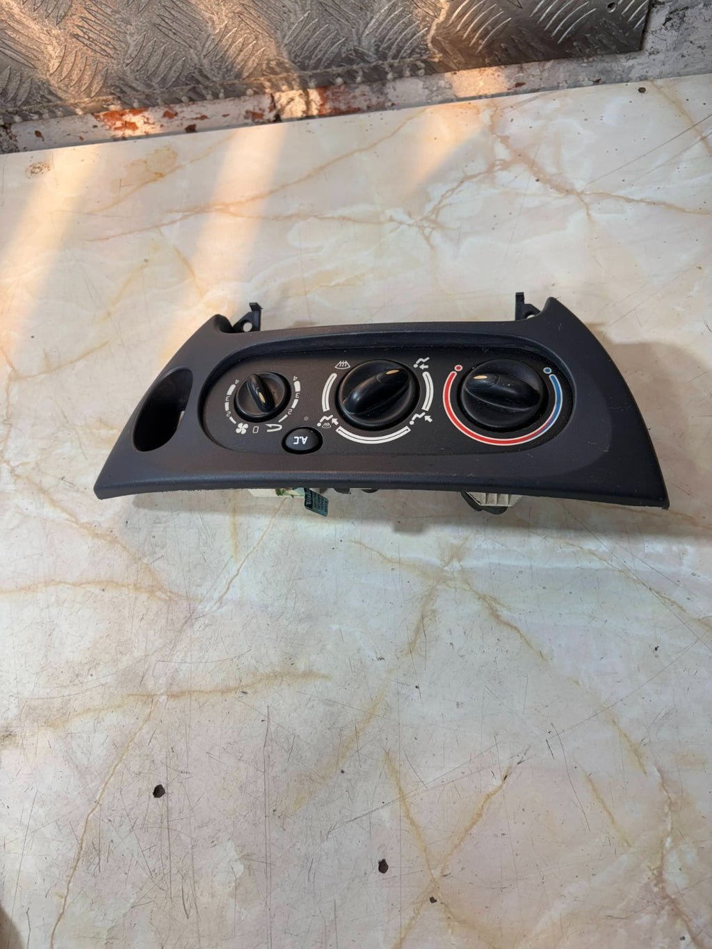 RENAULT MEGANE MK1 CLASSIC 99-03 HEATER CONTROL PANEL A/C SWITCH UNIT 663391J