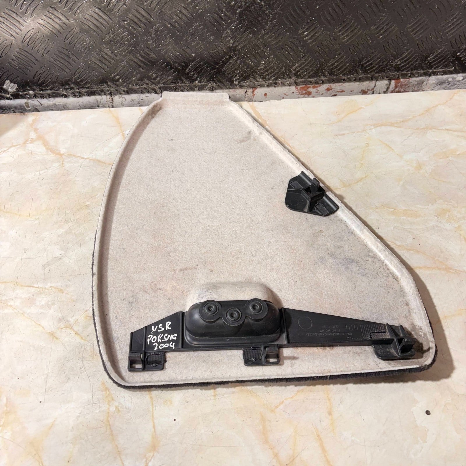 PORSCHE CAYENNE 955 2002-2007 REAR LEFT N/S BOOT STORAGE COVER 15039000001