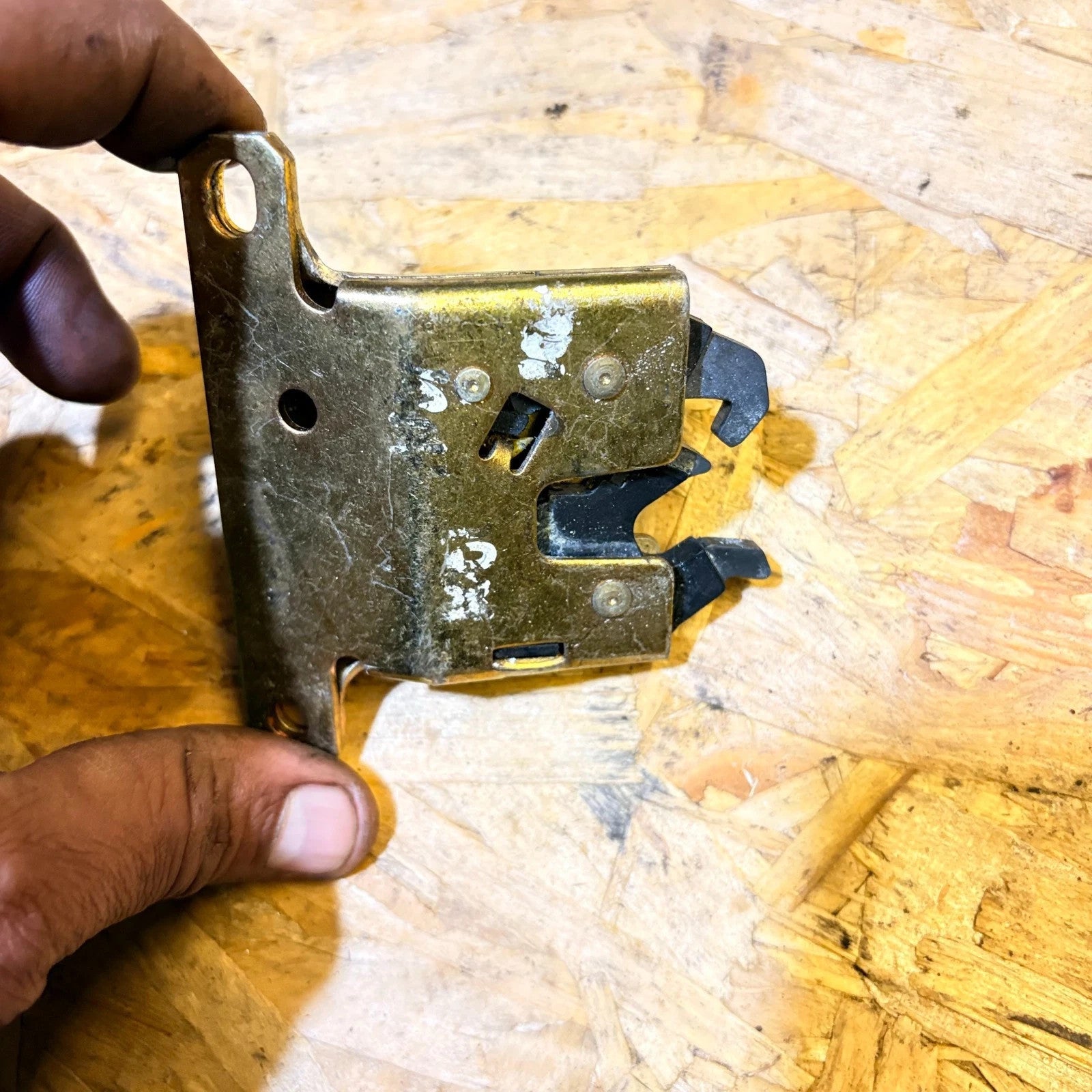 BMW 3 E30 Front Left Door Lock