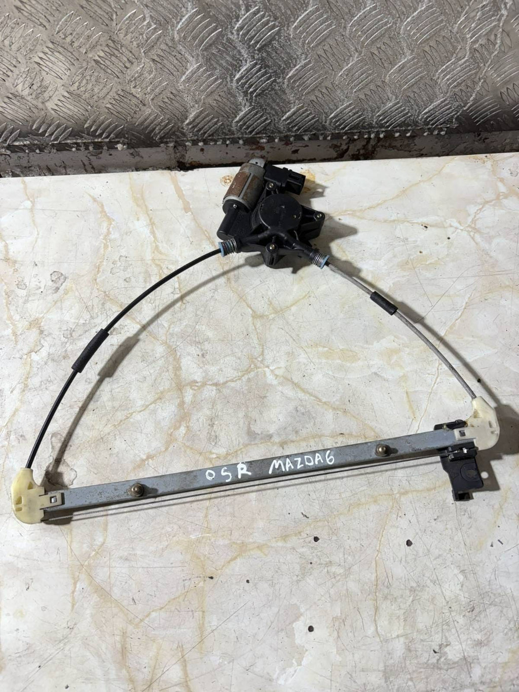 G22C 5958X MAZDA 6 FRONT DOOR ELECTRIC WINDOW REGULATOR AND MOTOR LEFT SIDE