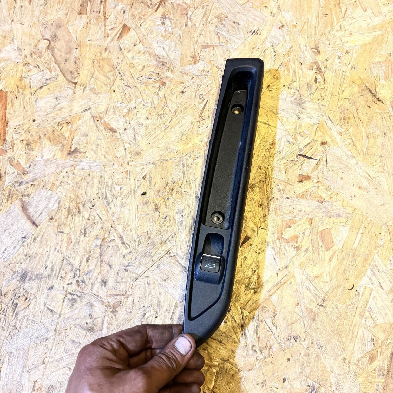 FORD B-MAX WINDOW SWITCH AV11-R226A37-ACW PASSENGER REAR SIDE 2012