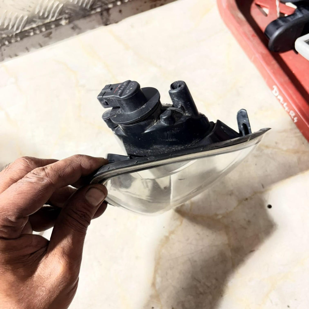 DRIVER FRONT ABAKUS 01-212-15G4R-C Indicator for TOYOTA (OSF)