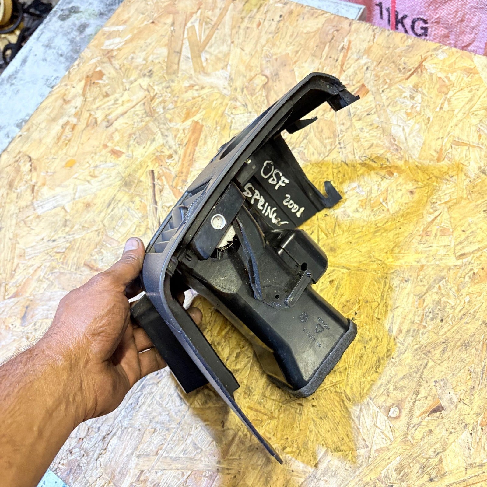 Mercedes-Benz Sprinter W906 2008 dashboard air vent driver right side DN14078R