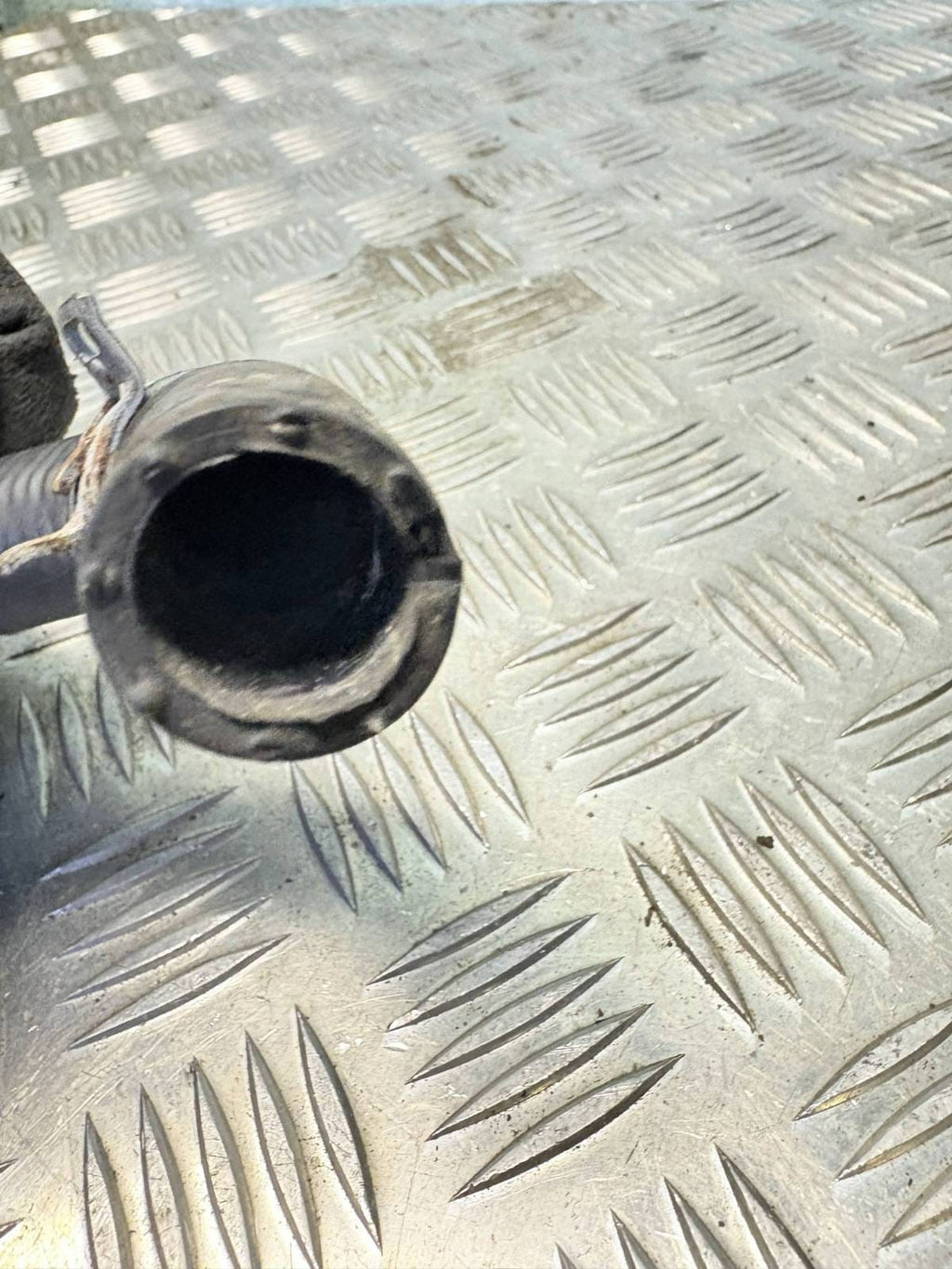 HEATER HOSE FITS FOR D FIESTA VI 8V21 8C351D