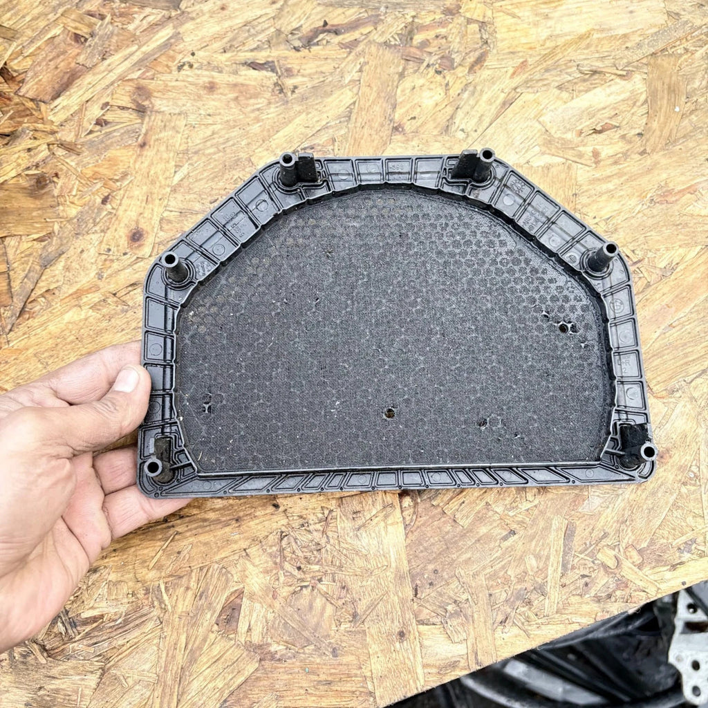 BMW 1 E81 E87 Underseat Subwoofer Speaker Trim Cover Passenger Front 4913631821