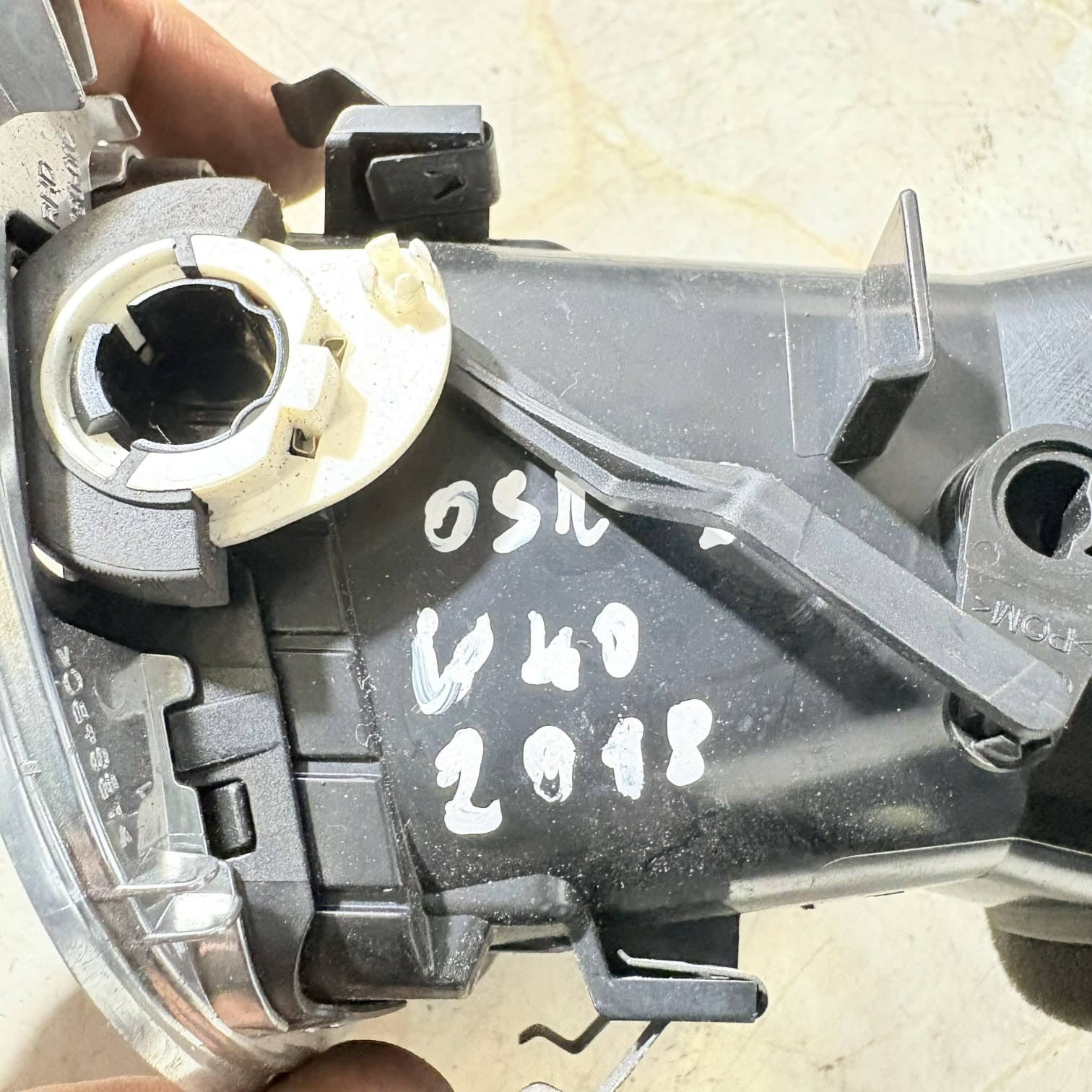 Volvo V40 2016-2019 Facelift Rear Right Air Vent 7480-300