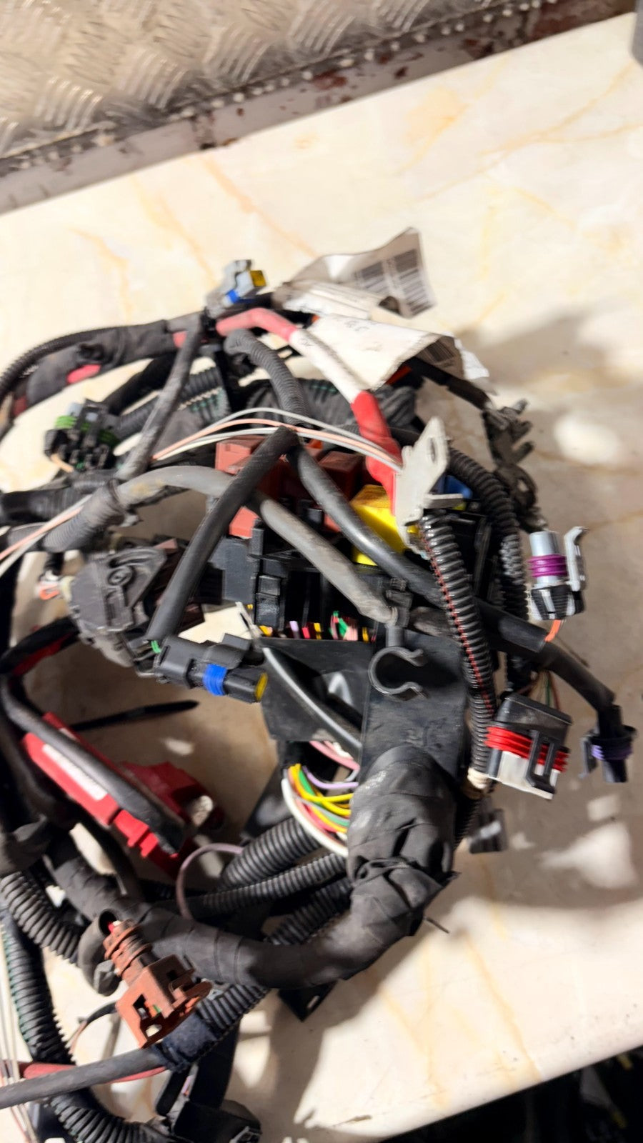 RENAULT TWINGO MK2 ENGINE WIRING LOOM 240118540R 2012