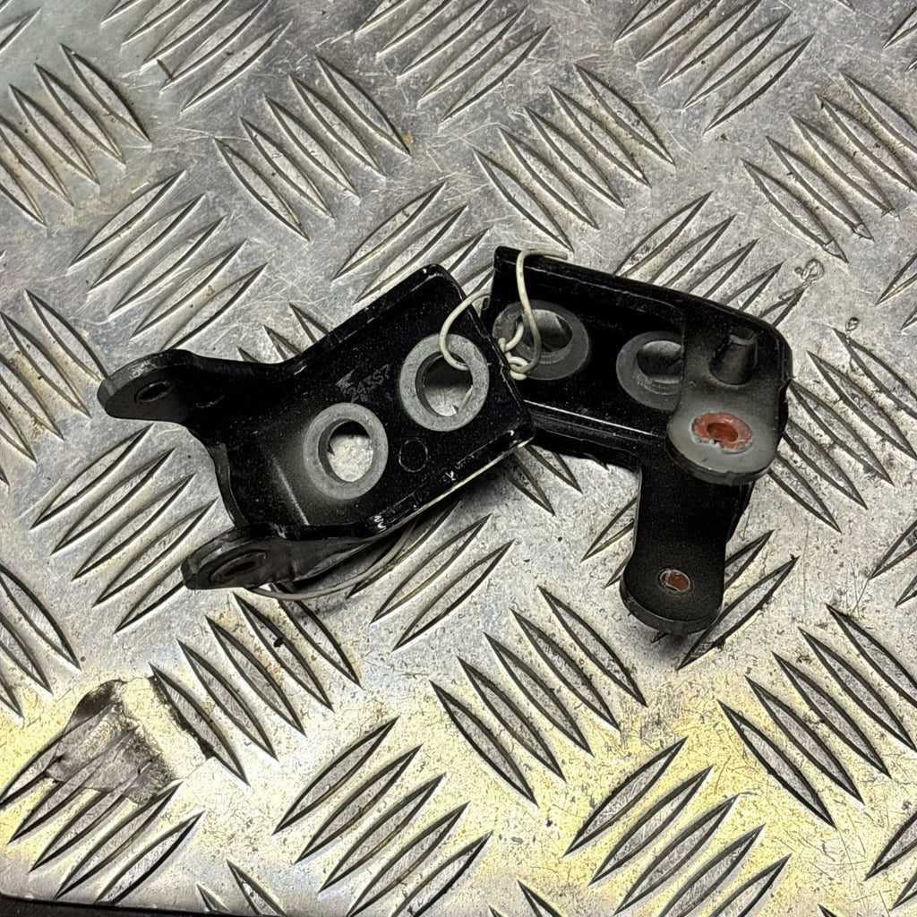 Peugeot 2008 2013-2019 Rear Right Door Hinge Set Upper/Lower 9671886880/7080