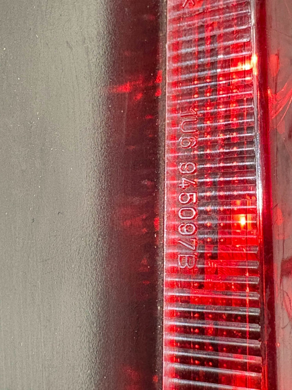 BRAKE LIGHT 1U6945097B