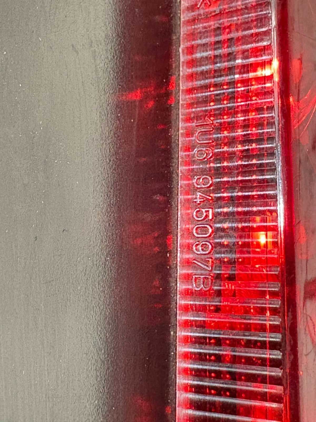 BRAKE LIGHT 1U6945097B