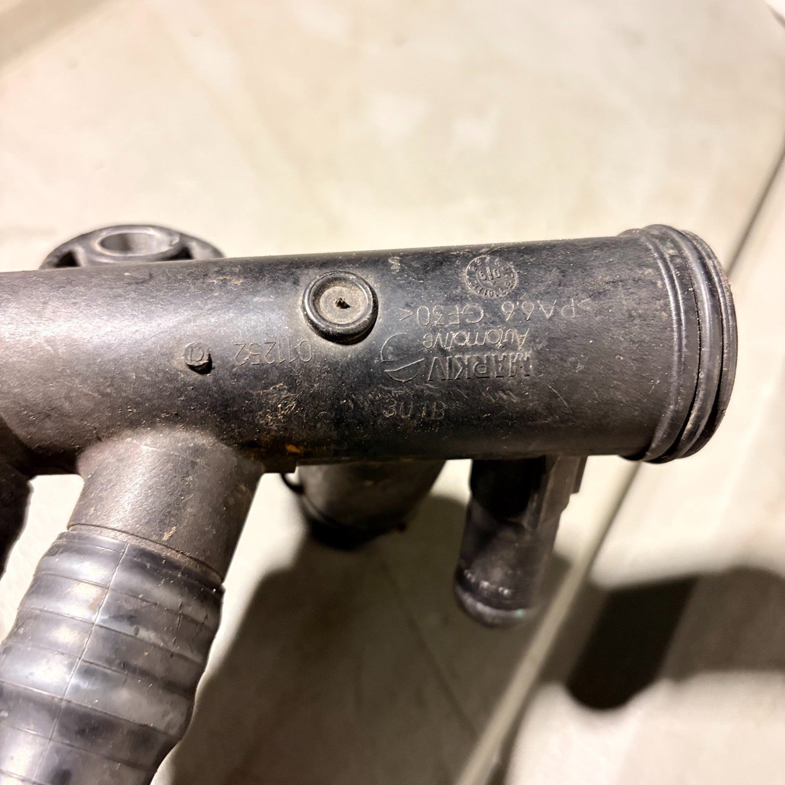 Volvo V50 05-11 S40 05-12 C30 06-12 V70 09-11 S80 10-11 1.6D Coolant Pipe 011252