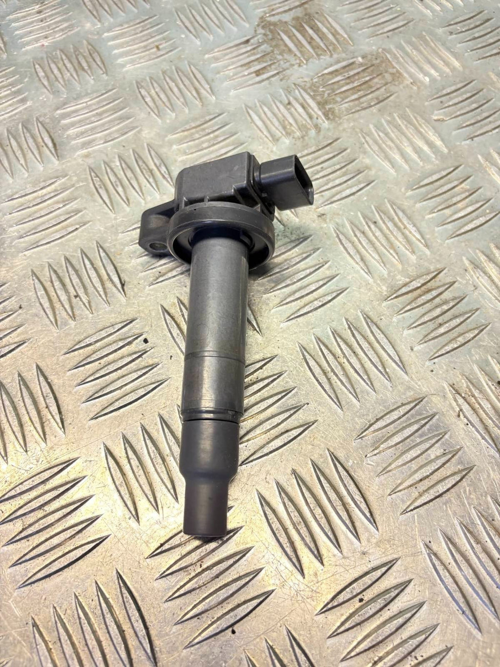 TOYOTA PRIUS 1.5 HYBRID PETROL IGNITION COIL PACK 90919-02240 DENSO 2001