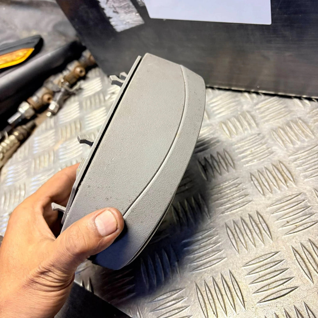 VW New Beetle 2002-2010 Centre Console Front Drinks/Cup Holder Grey 1C2862531B