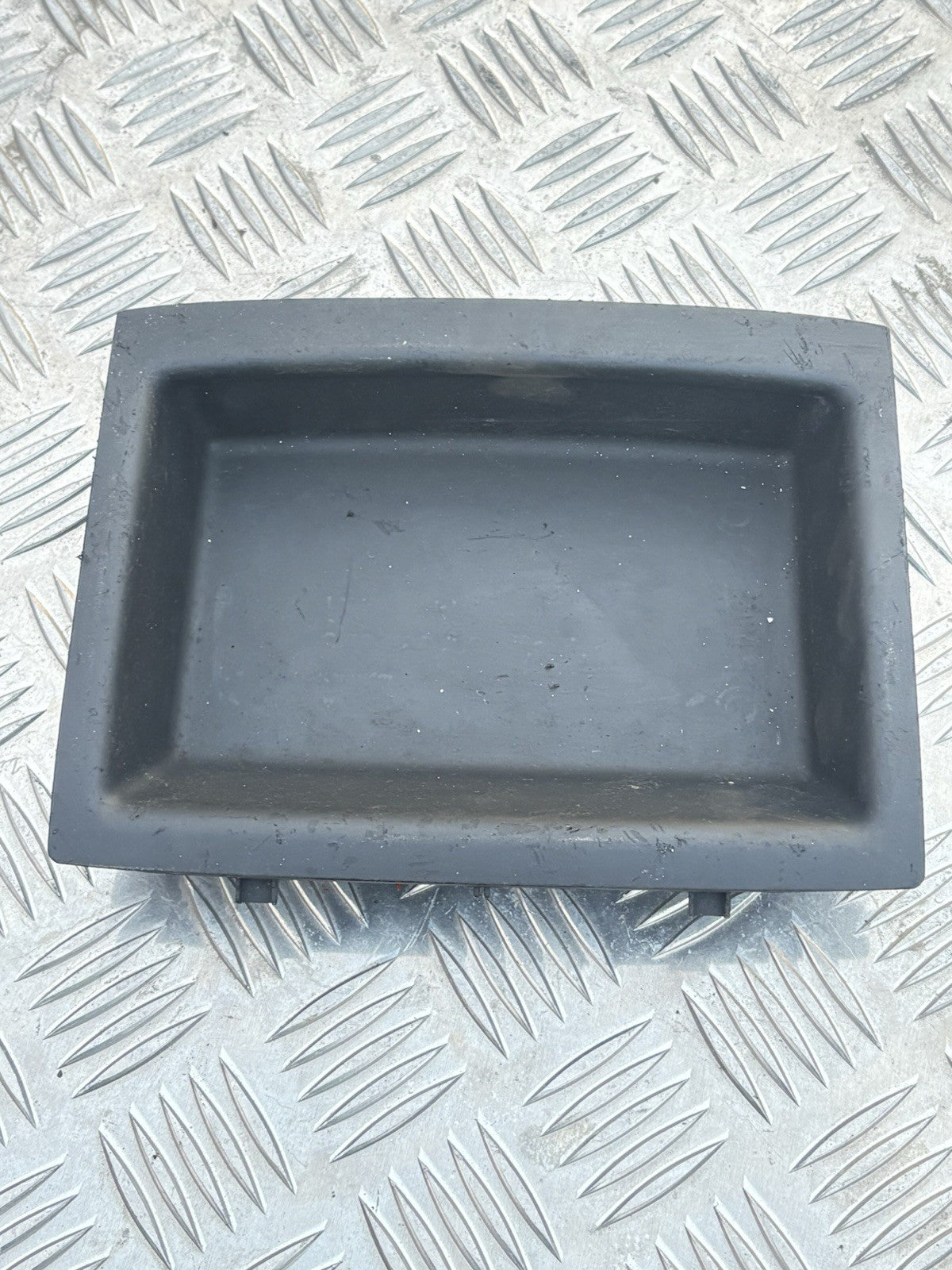 Volkswagen Polo Mk4(9N3) Dash Storage Centre Tray 1.4L Diesel 6Q0858719A 2004