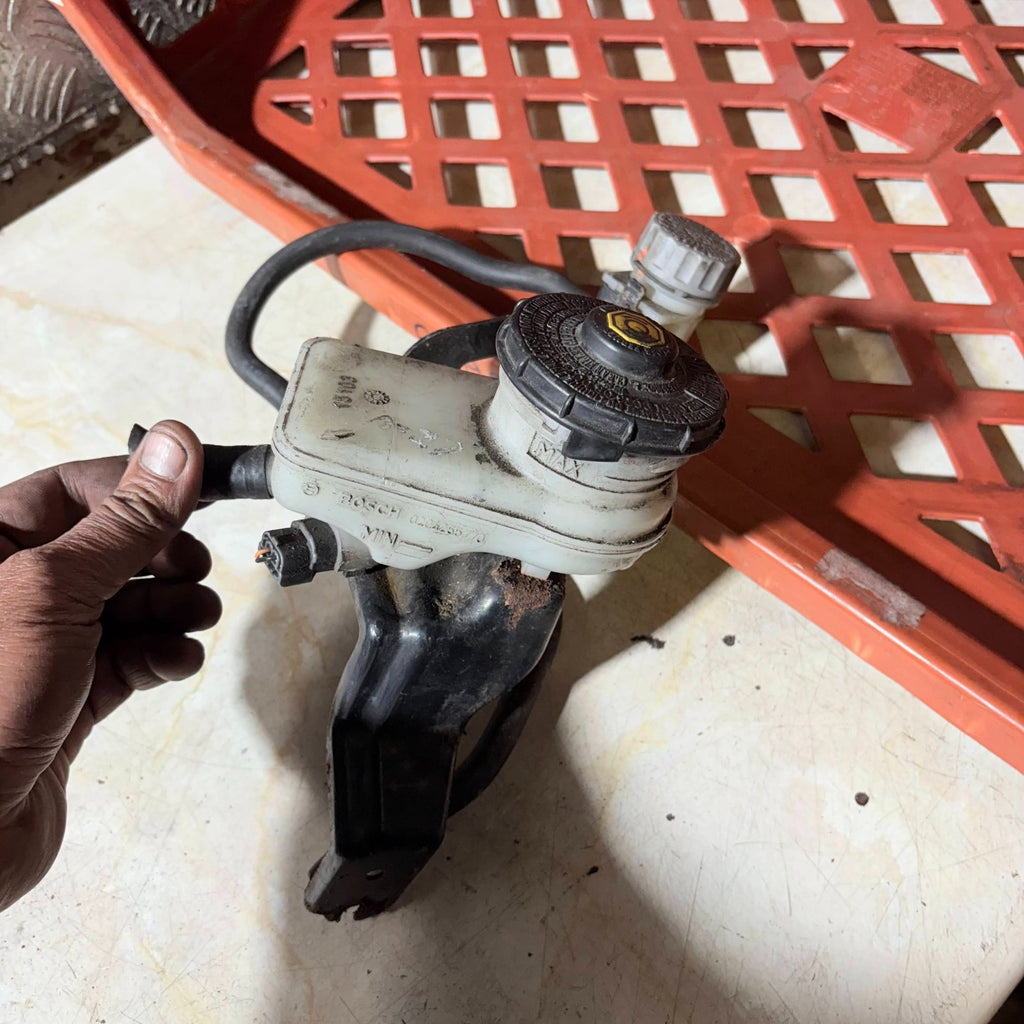 Honda CR-V Mk3 07-12 Diesel Brake Fluid Reservoir Tank 0204255770