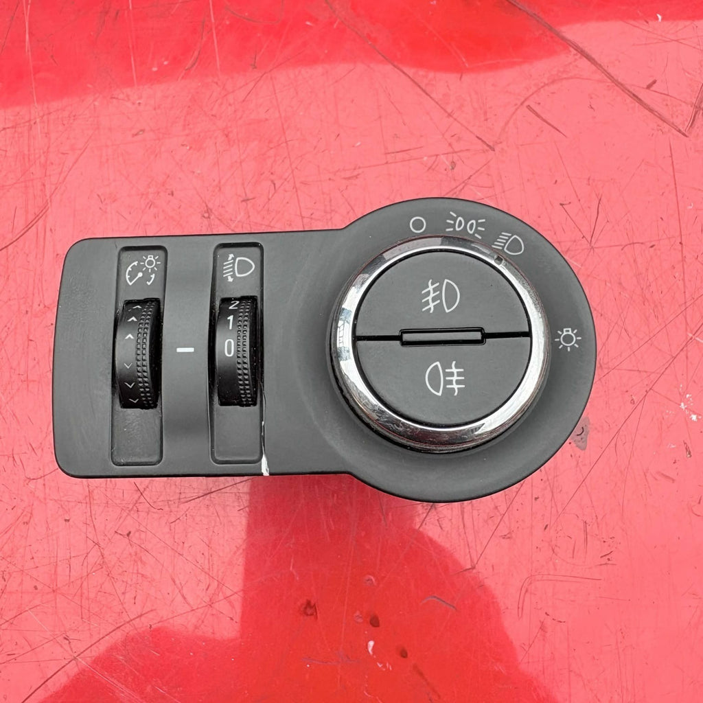 2010 VAUXHALL ASTRA GTC HEADLIGHT LAMP SWITCH CONTROL PANEL 13385636