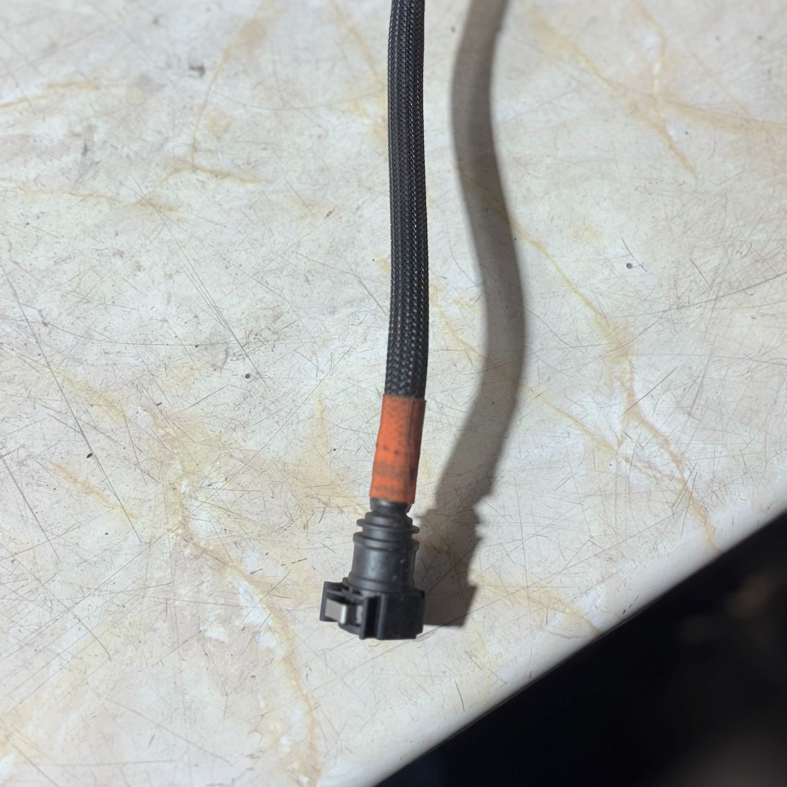 JAGUAR LAND ROVER FUEL PIPE RETURN LINE UNIT