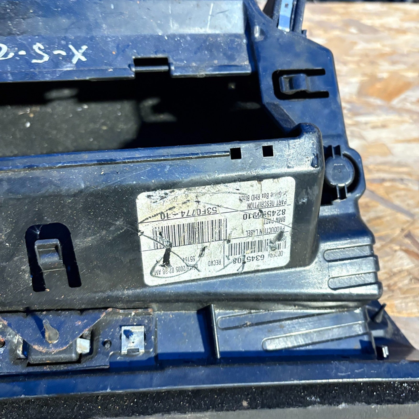 BMW X5 1999-2006 GLOVEBOX 53F0774-10
