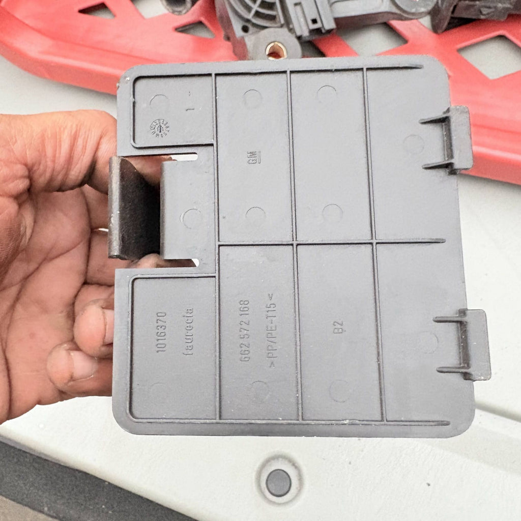 Vauxhall Opel Insignia A Interior Fuse Box Cover Trim Panel 1016370 662572168