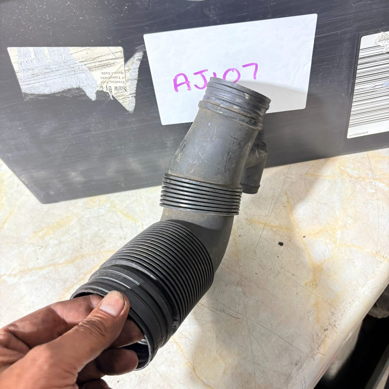 VOLKSWAGEN POLO 6R AIR INTAKE INLET HOSE PIPE 6R0129654C 1.2 TDI 09-2013