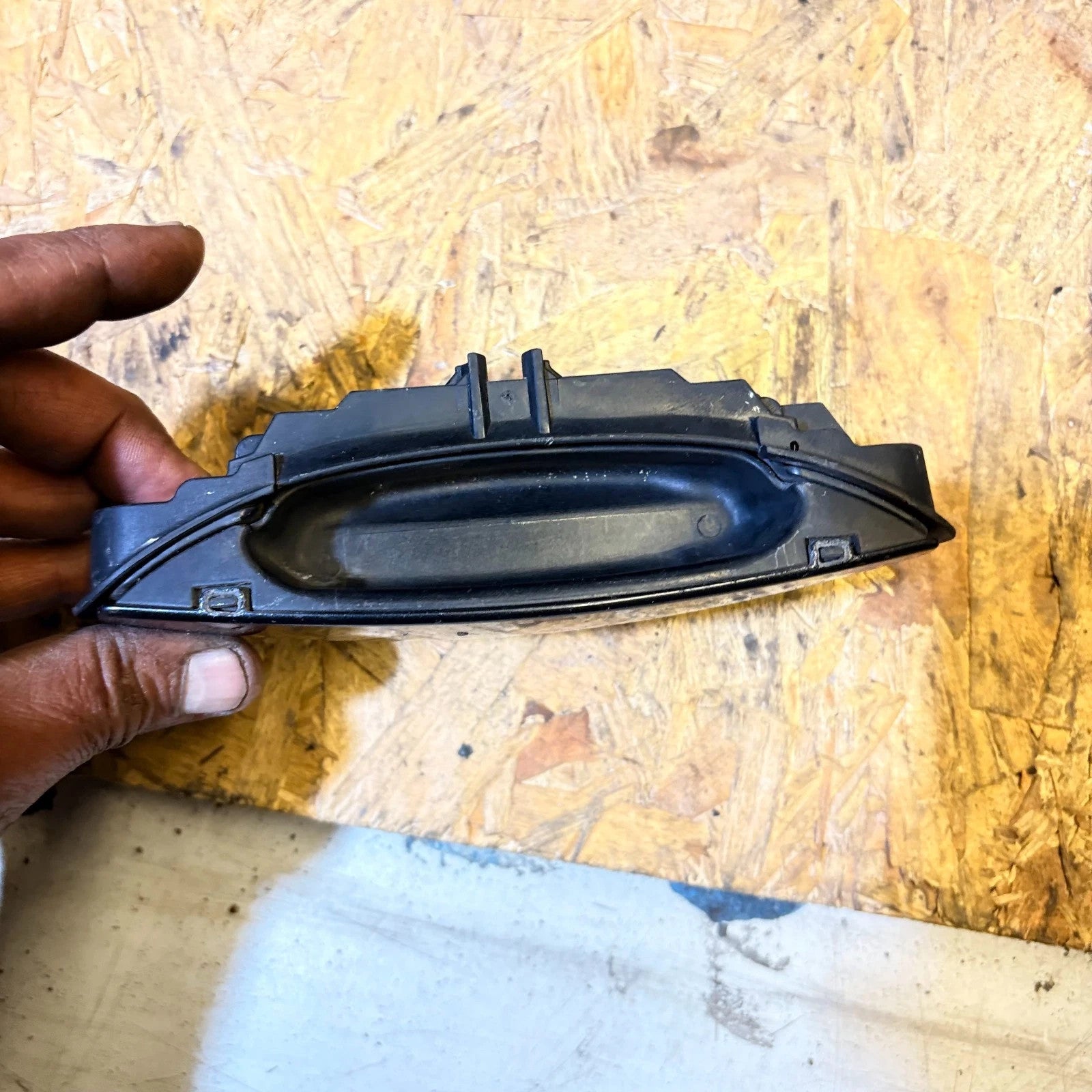AUDI A3 8PA 5DR 2004-13 A4 B6 B7 2001-08 FRONT LEFT OUTER DOOR HANDLE 4B0839685
