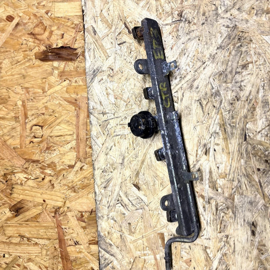 VW Golf 4/Bora 1.6 Fuel Rail 036133319AL BCB/AZD 02/2000-06/2005