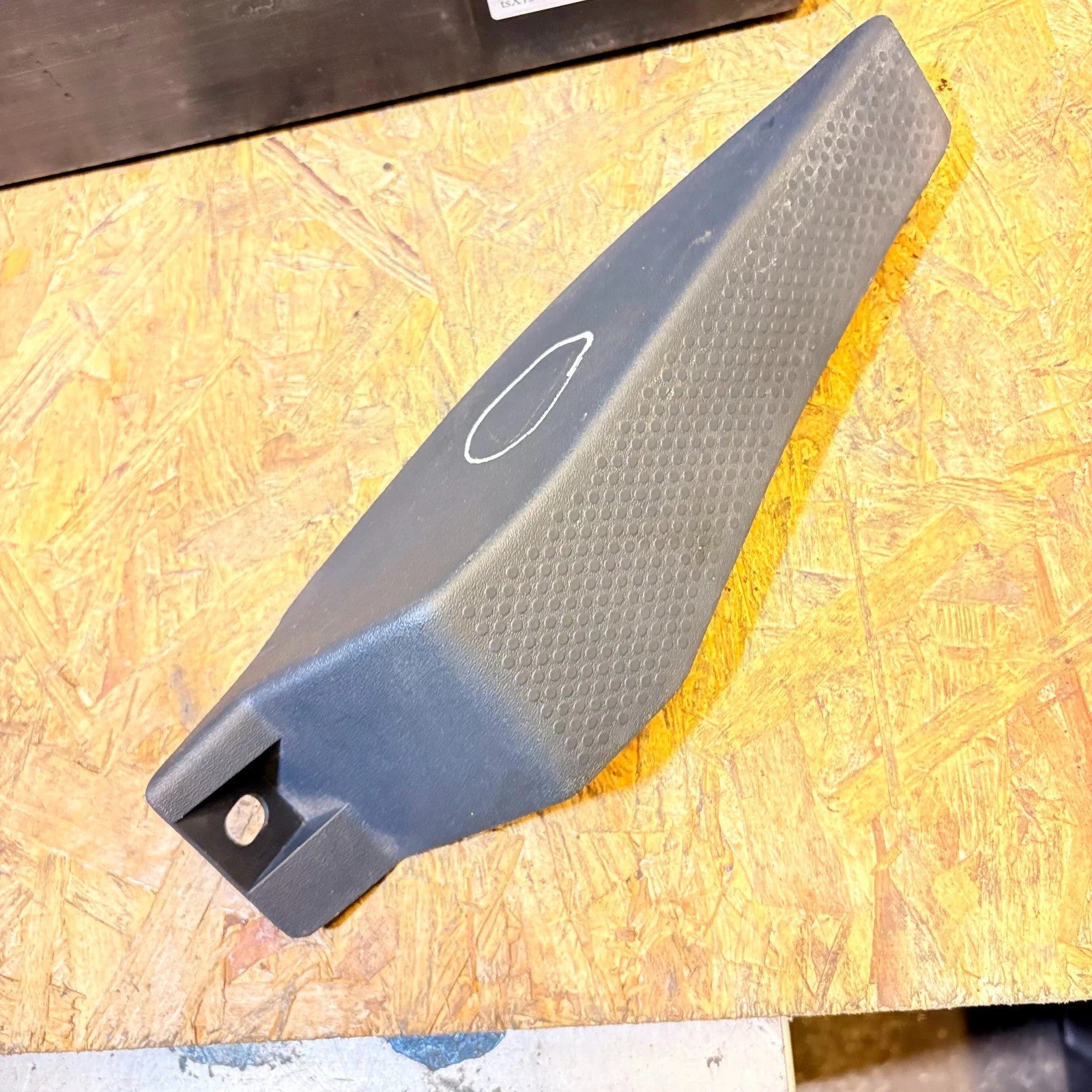VOLKSWAGEN Polo 9N 9N3 Fox Pedal Foot Rest Trim 6Q2 864 777