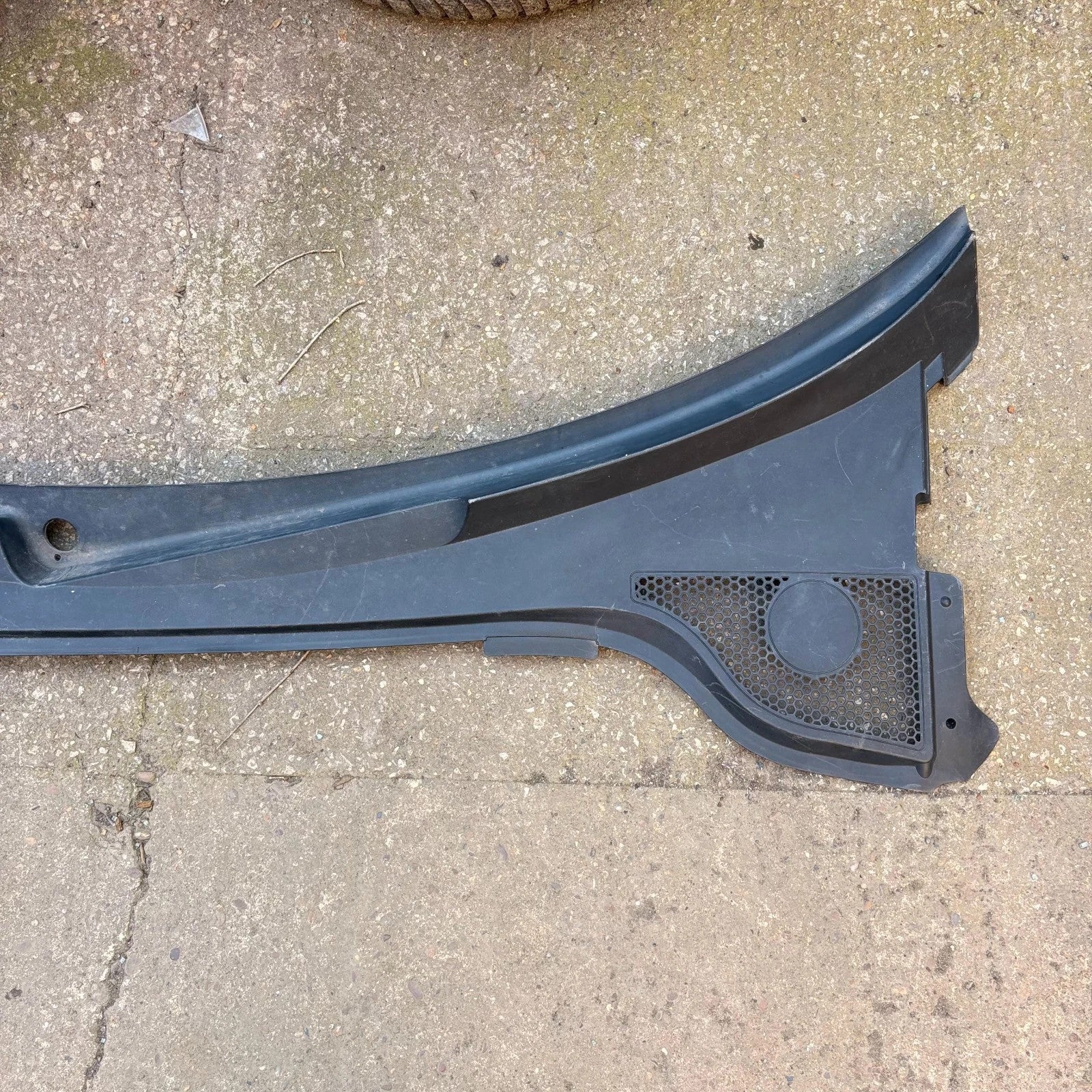 Audi TT MK2 8J 06-14 Engine Scuttle Panel Water Deflector Flap Cover 8J2819401
