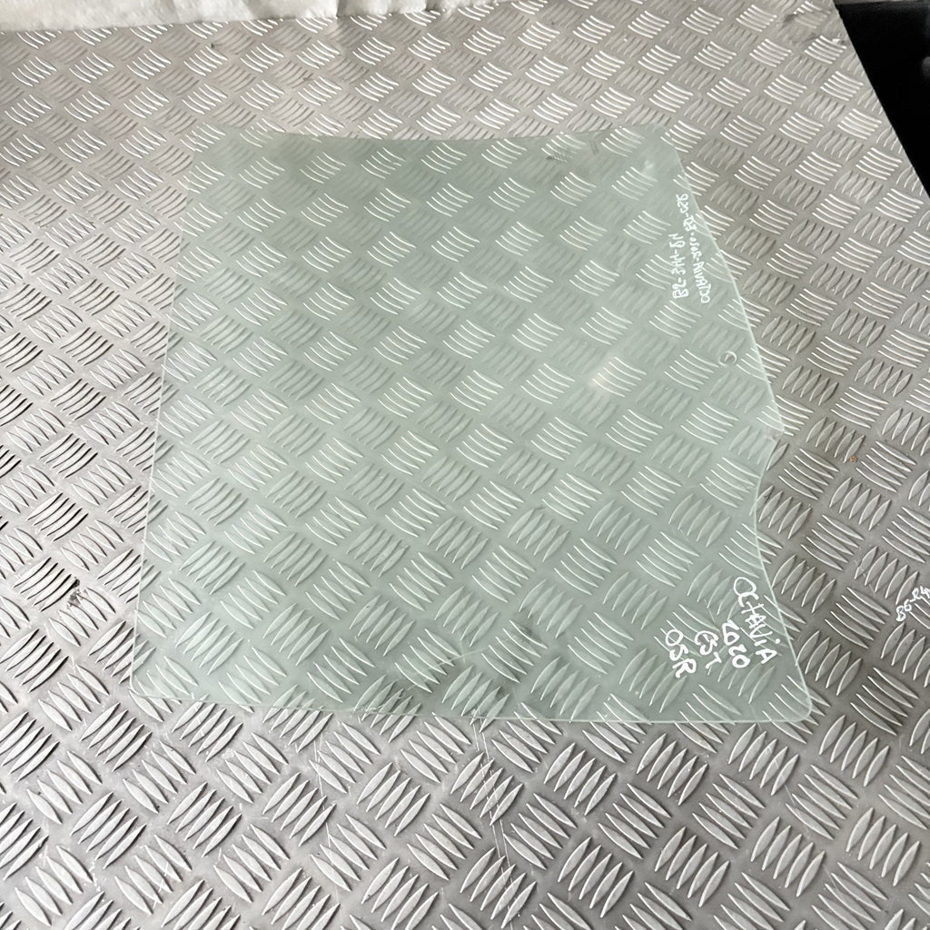 2017-2020 Skoda Octavia Estate Right Driver Rear Window Glass