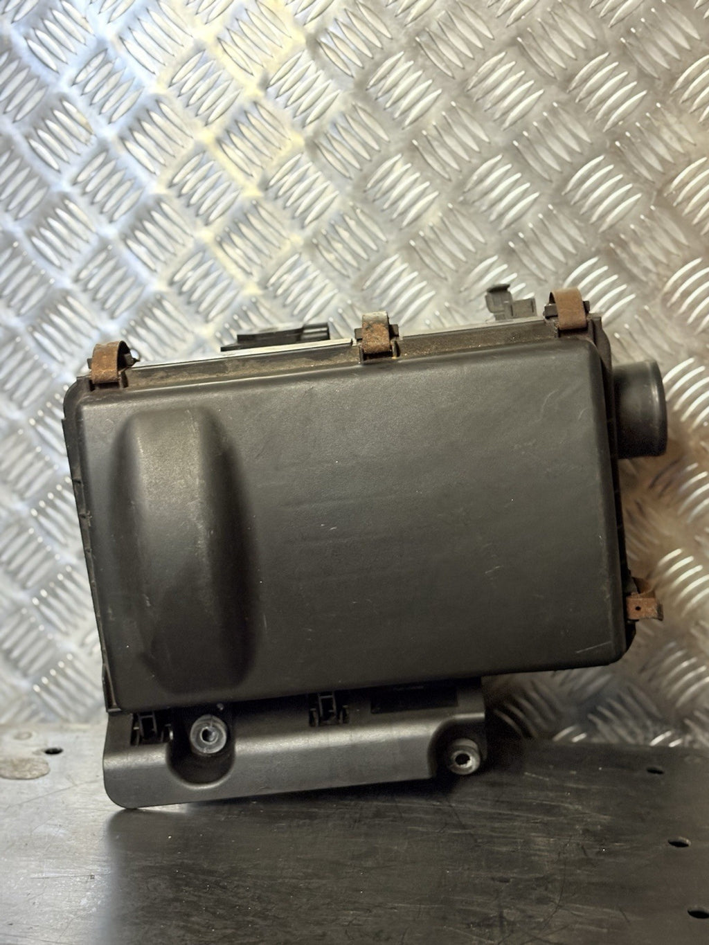 Toyota Prius Mk2 XW20/NHW20 2004-2009 1.5 Hybrid Air Filter Box+MAF 17700-21140