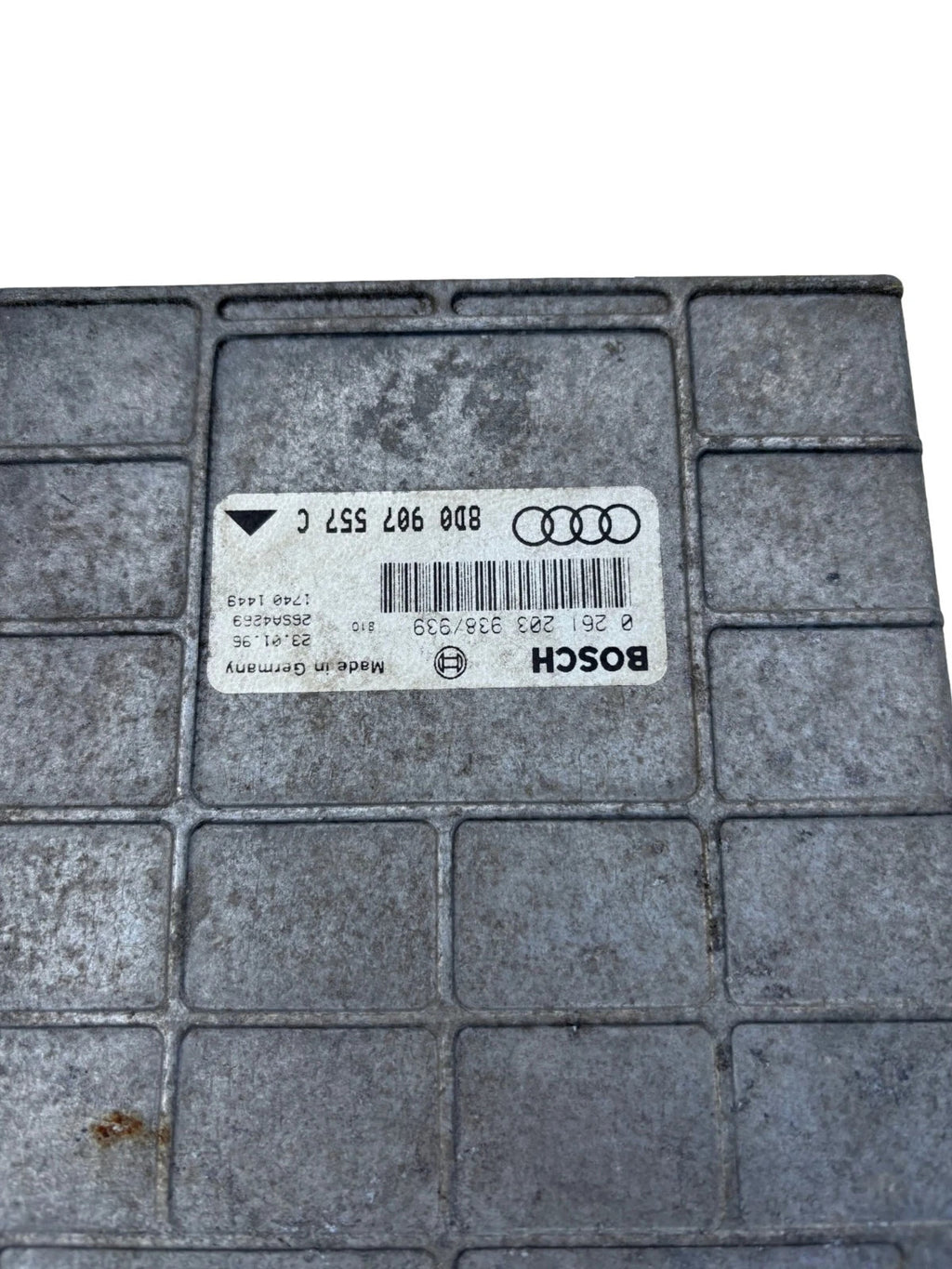 1999-2001 AUDI A4 B5 1.8 PETROL ENGINE CONTROL UNIT ECU 8D0907557C