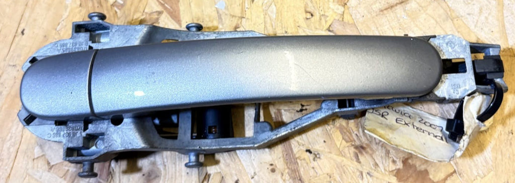Door handle Driver Rear Skoda Octavia Mk2 Right Rear OSR Exterior Outer