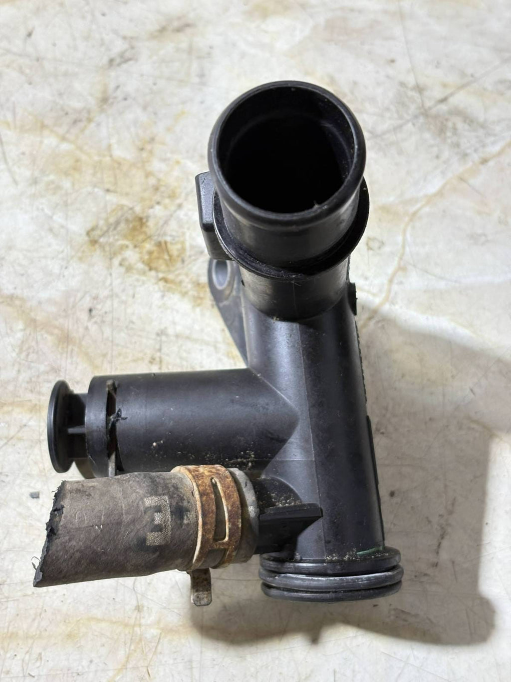 Ford Citroen Peugeot 1.6 Hdi TDCI WATER COOLANT PIPE 9684589080 9671124980