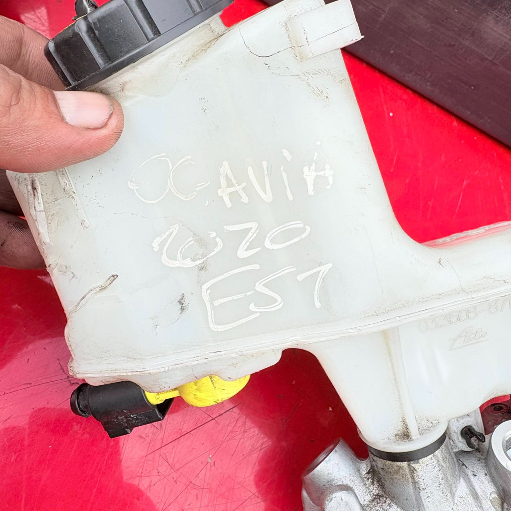 2020 SKODA OCTAVIA BRAKE MASTER CYLINDER 03 3508-9180.1