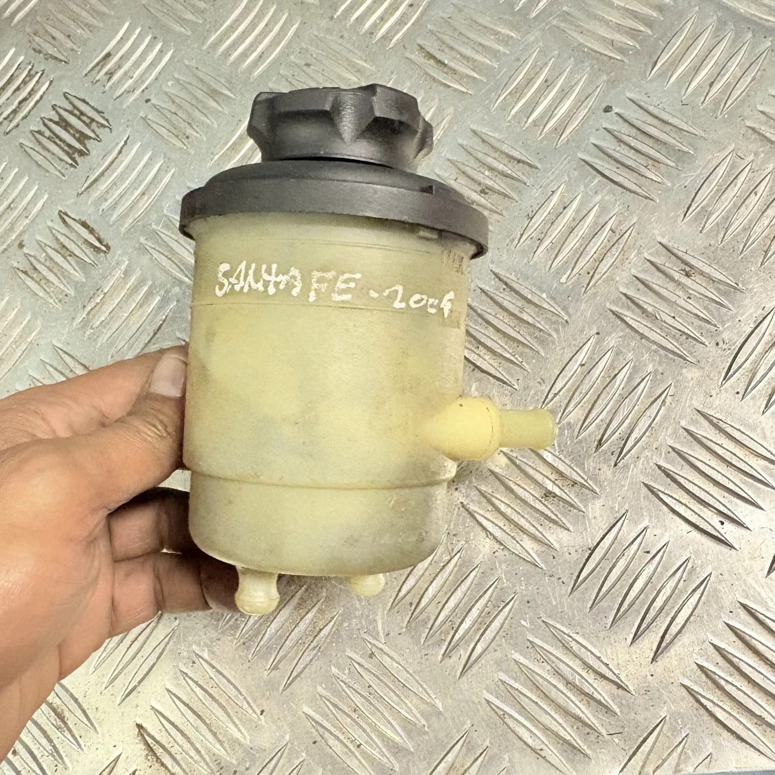 Hyundai Santa Fe CM 2009 Power Steering Fluid Reservoir Tank Bottle