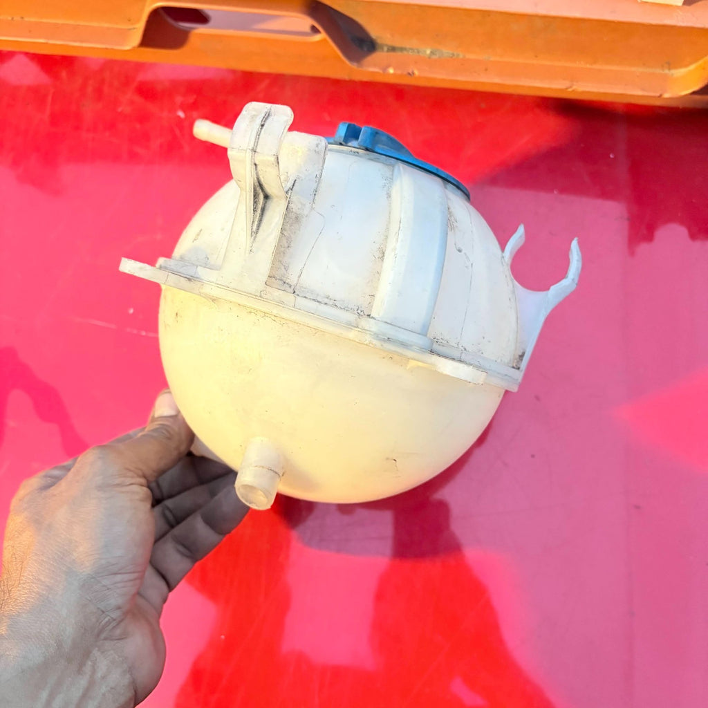 VOLKSWAGEN SCIROCCO 2009 COOLANT EXPANSION OVERFLOW TANK BOTTLE
