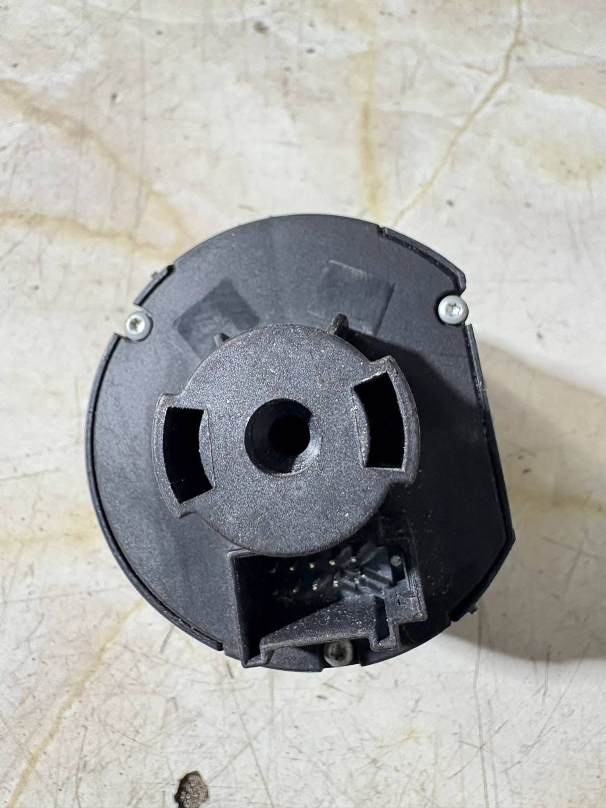 Volkswagen Golf V 2008 Light switch 1K0941431 TRP35431
