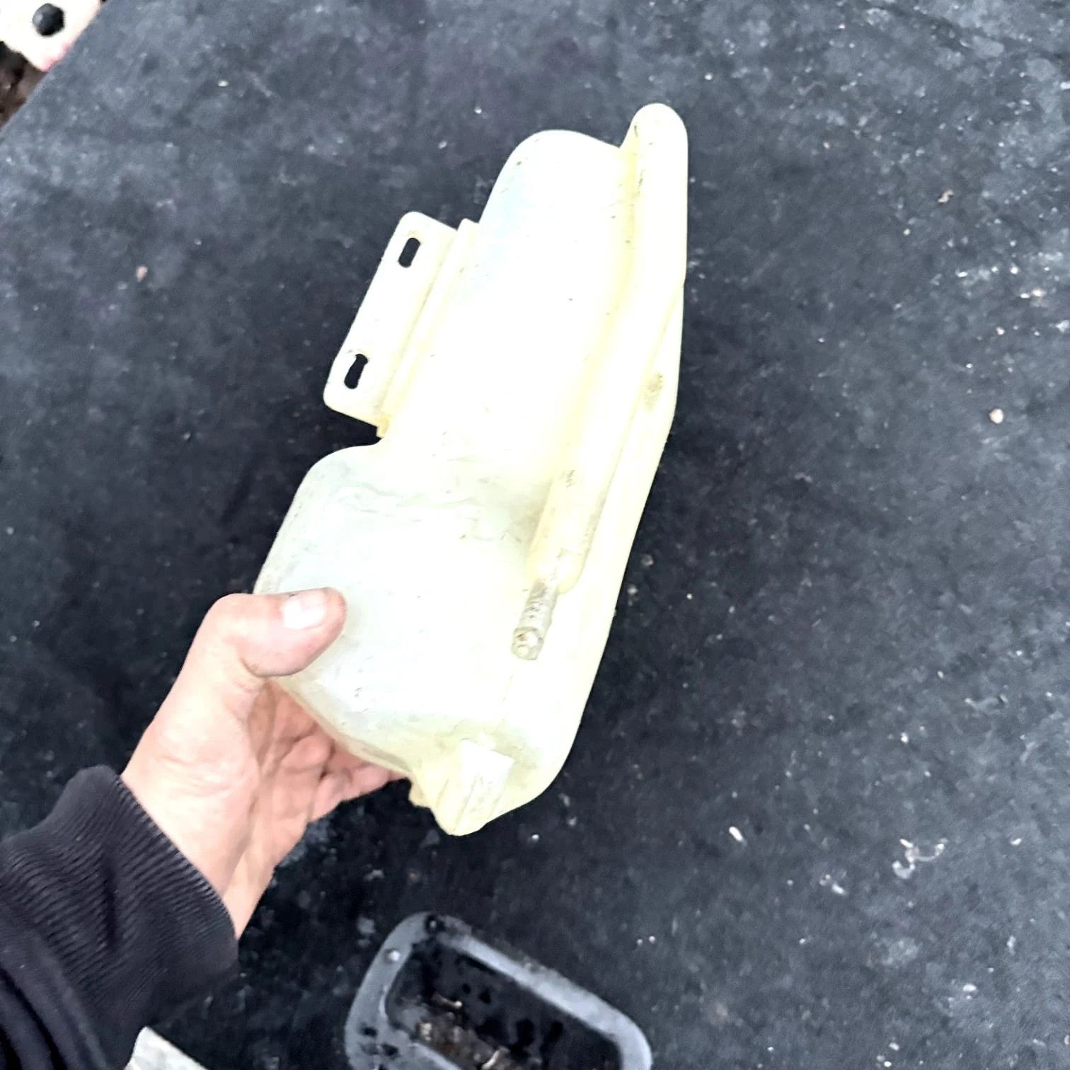Mercedes C-Class W202 CLK W208 Coolant Expansion Tank 2025000049 1993-2002