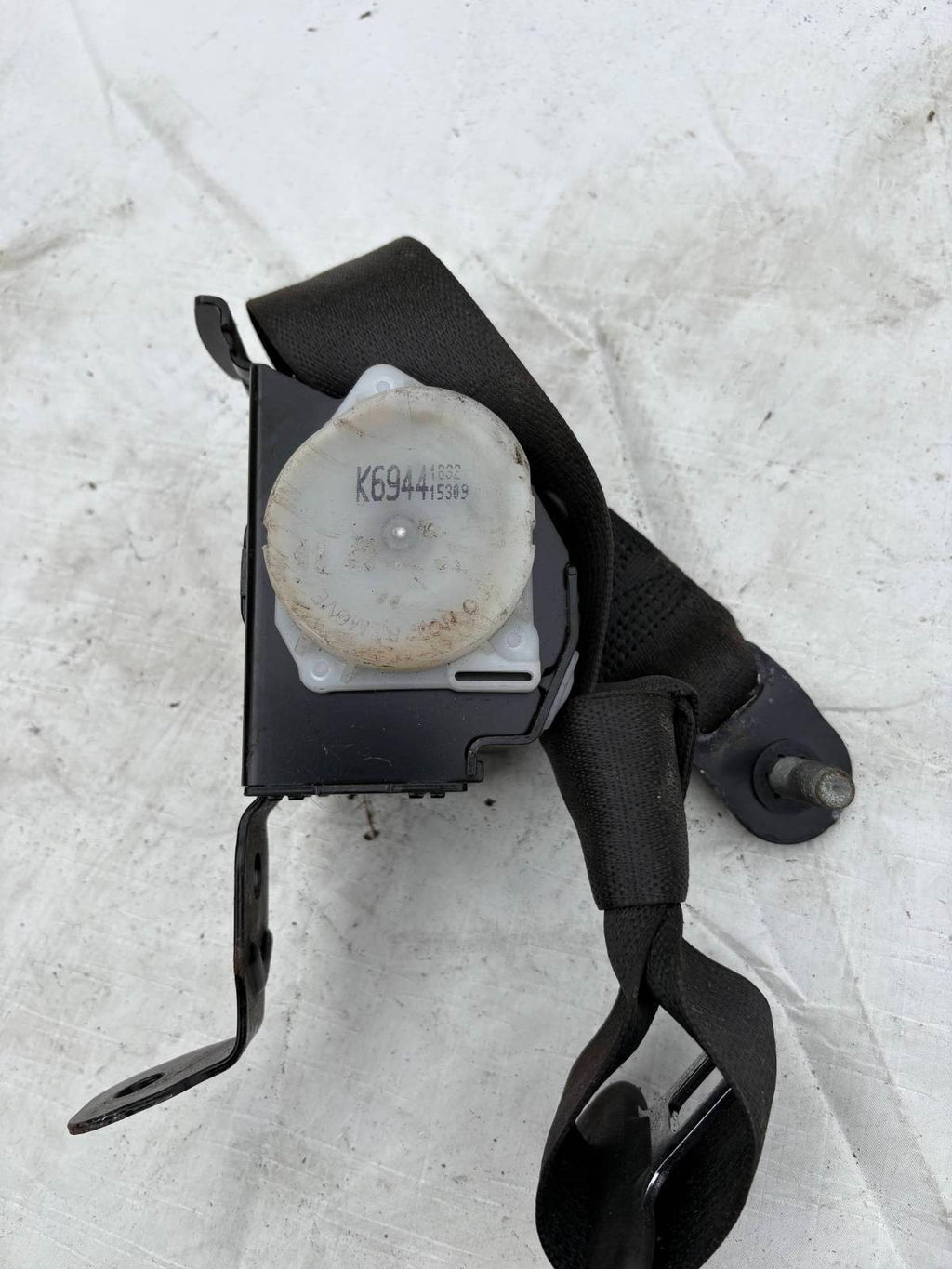 VAUXHALL INSIGNIA A MK1 08-17 REAR SEAT BELT RIGHT OR LEFT SIDE K6944