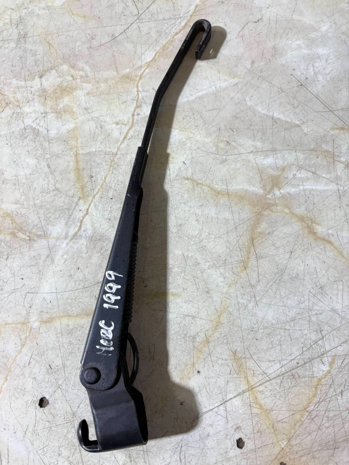 MERCEDES C-CLASS W202 1999 ESTATE REAR WINDOW GLASS WIPER ARM