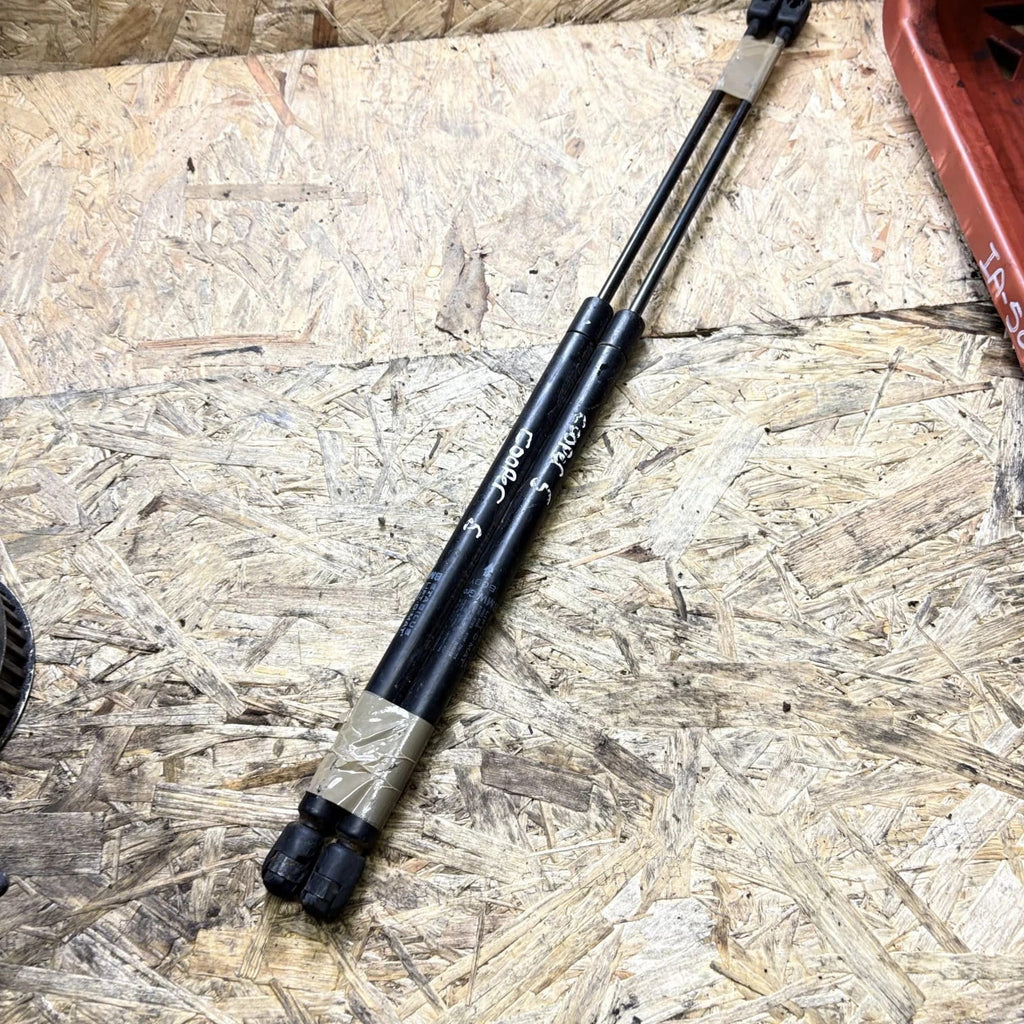 Mini Cooper Rear damper Gas spring rear damper KIA Sportage III SL Bj12