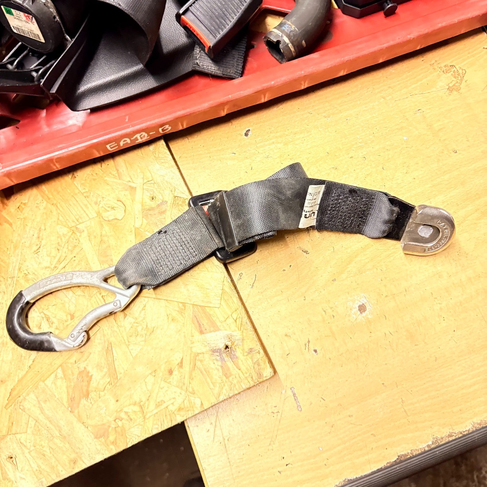 OPEL VIVARO C SEAT BUCKLE REAR RIGHT 2355437B