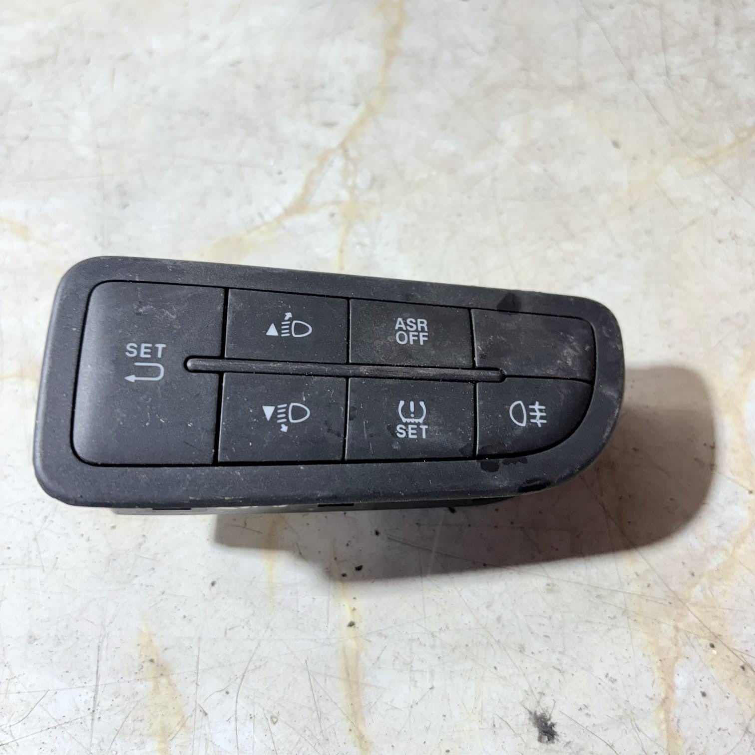 2015 Alfa Romeo Mito MK1 3 Droos Fog Light Control Switch Fait B569